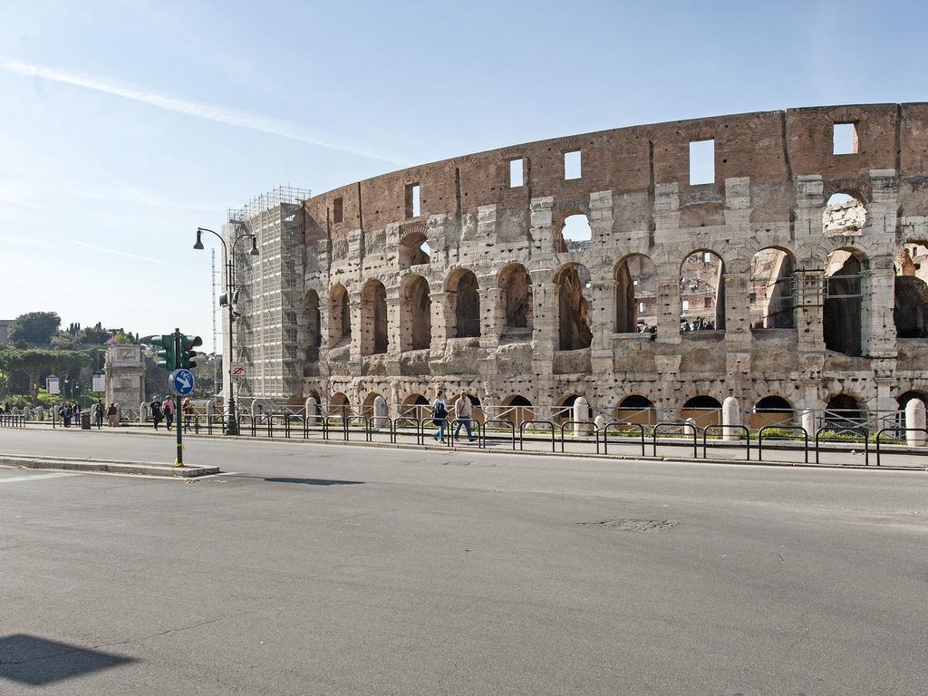 Coral Flat Colosseo Rome Bilik gambar